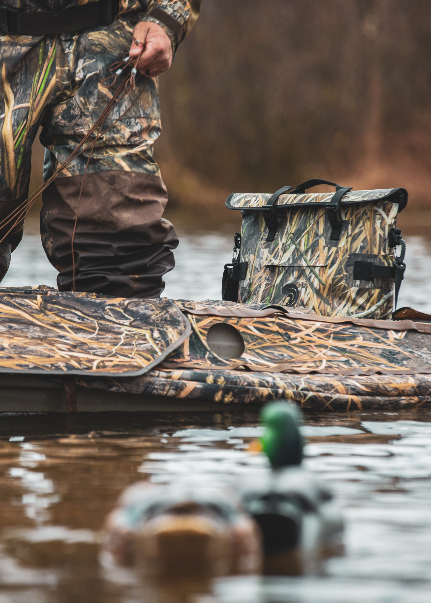 Mossy Oak - Auto-Sealing, Waterproof, Floating, Scent Proof Day-Pack Cooler